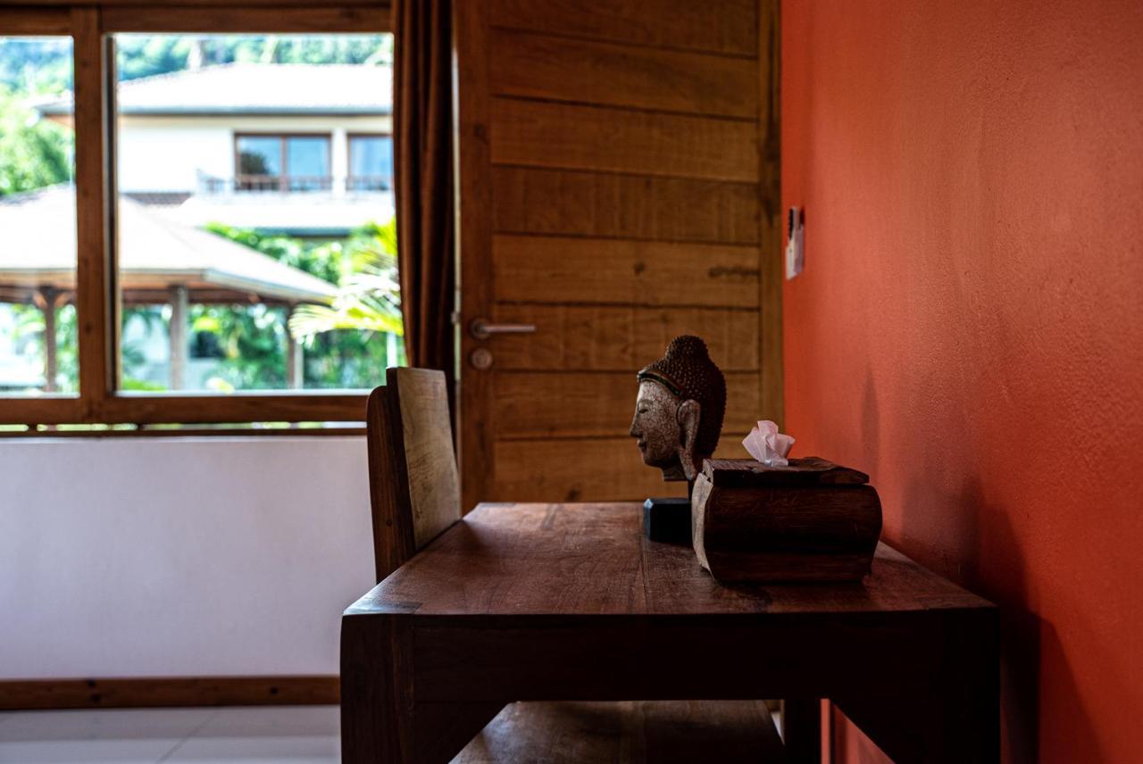Blue Hill Residence Hua Thanon  Luaran gambar